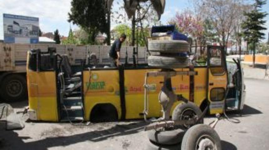 Resmi Ara&ccedil; Hurdaya Ayrıldı