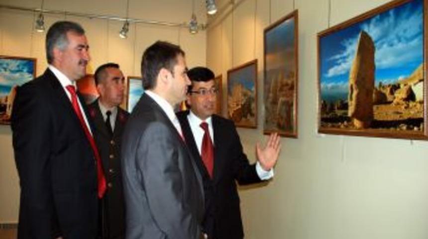 Emniyet M&uuml;d&uuml;r&uuml; Fotoğraf Sergisi A&ccedil;tı