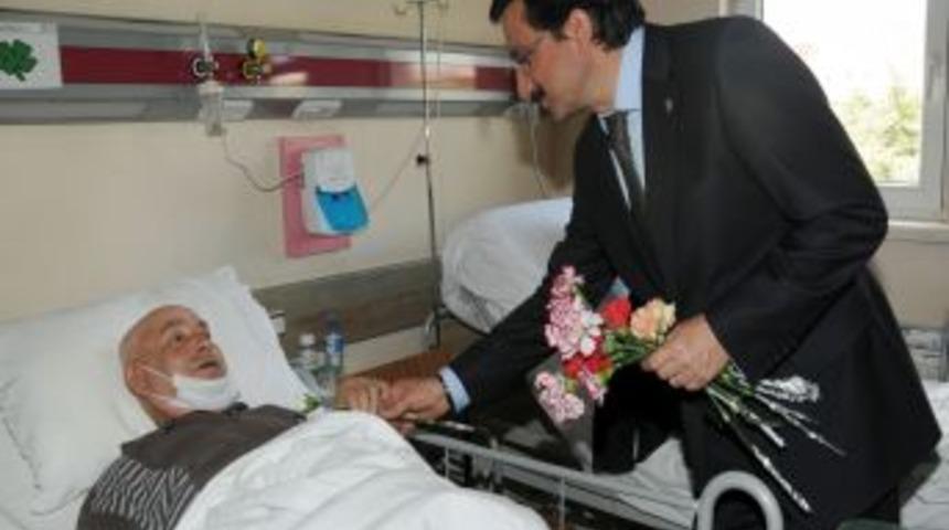 Meclis Komisyonu Başkanı Erd&ouml;l ve Başkan Ak'tan'dan hastane ziyareti