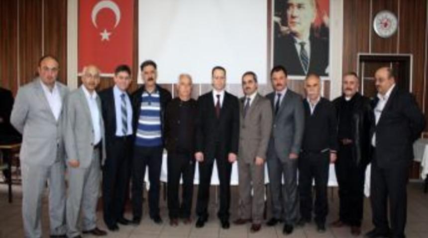 KAREGDER'den Kamusal Alanda Protokol Kuralları programı