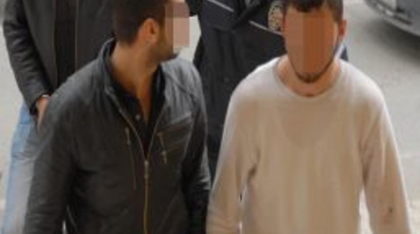 Samsun'da 2 Kişiyi Bı&ccedil;akla Ağır Yaralayan Gen&ccedil;ler Yakalandı