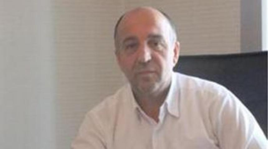 Takdir Başbakanın iki dudağının arasında