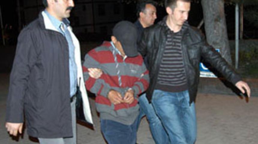 Koreli turiste tecav&uuml;ze kalkıştı