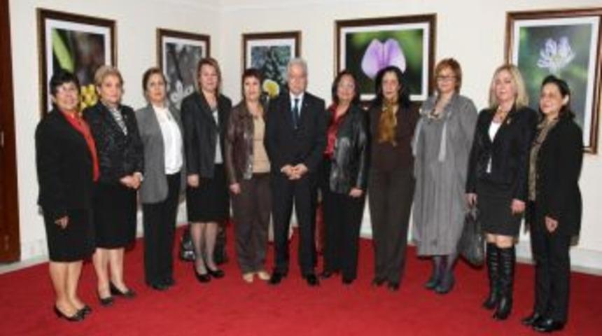 Kadınlar yerel y&ouml;netimlerde fırsat eşitliği istiyor