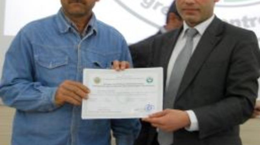 Silifke'de başarılı &ccedil;ift&ccedil;iler &ouml;d&uuml;llendirildi