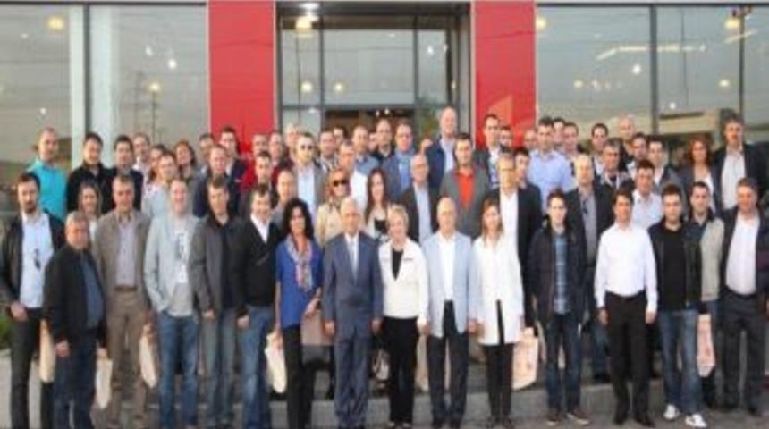 Toyota bayileri Adana'da buluştu