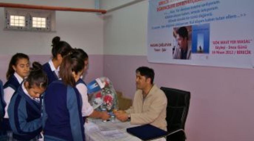 Birecik Anadolu Sağlık Meslek Lisesi'nde edebiyat ve şiir &uuml;zerine bir s&ouml;yleşi