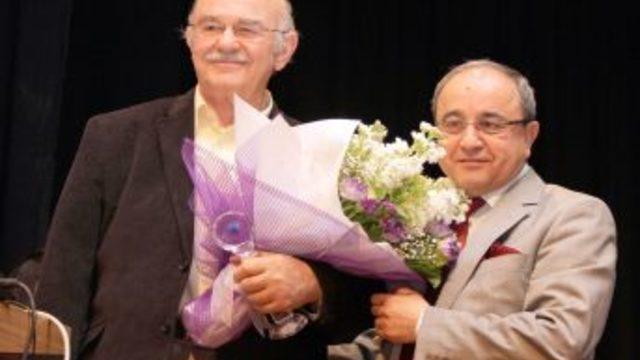 Atasay Kamer: Amerika’nın iktisadı bozulunca takılar altından gümüşe döndü