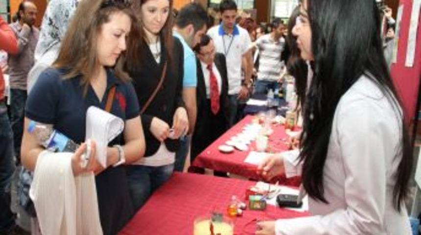 PA&Uuml;&rsquo;l&uuml; &ouml;ğrenciler, 6. Bilimsel Proje Şenliği&rsquo;nde buluşlarını sergiledi