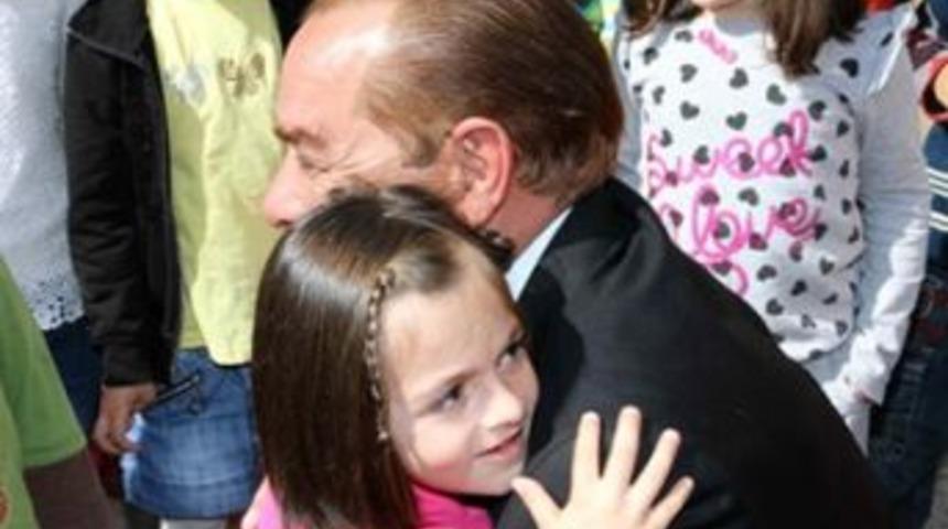 Miniklerin Atat&uuml;rk sevgisi g&ouml;z yaşarttı