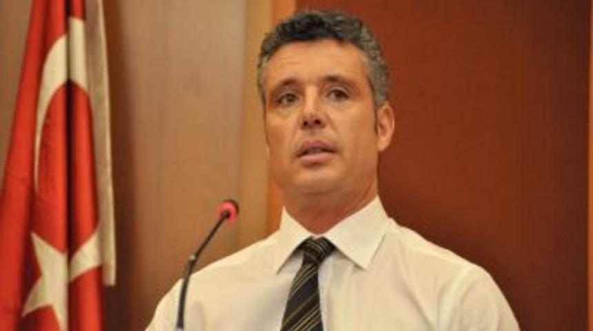 Sadettin Saran: Siyaseti d&uuml;ş&uuml;n&uuml;yorum