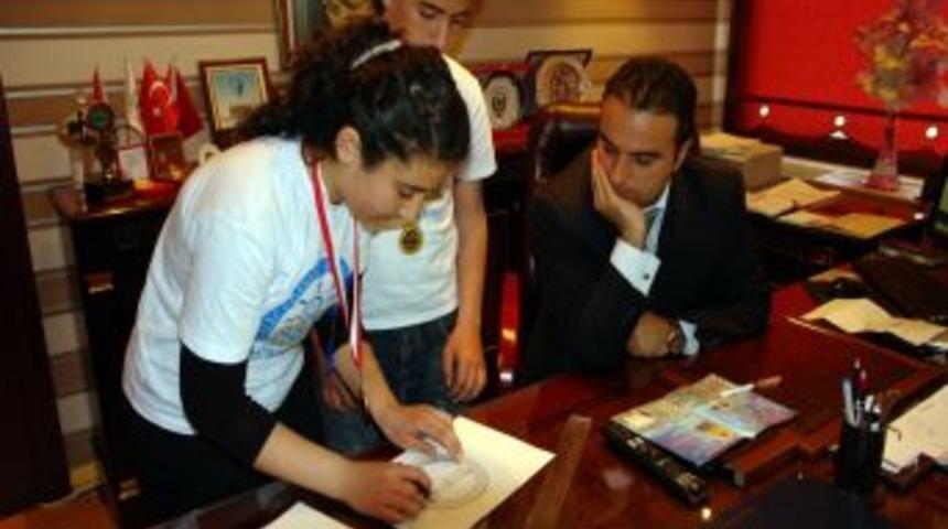 Kaymakm Budan, Proje Yarışması'nda dereceye giren &ouml;ğrencileri kabul etti