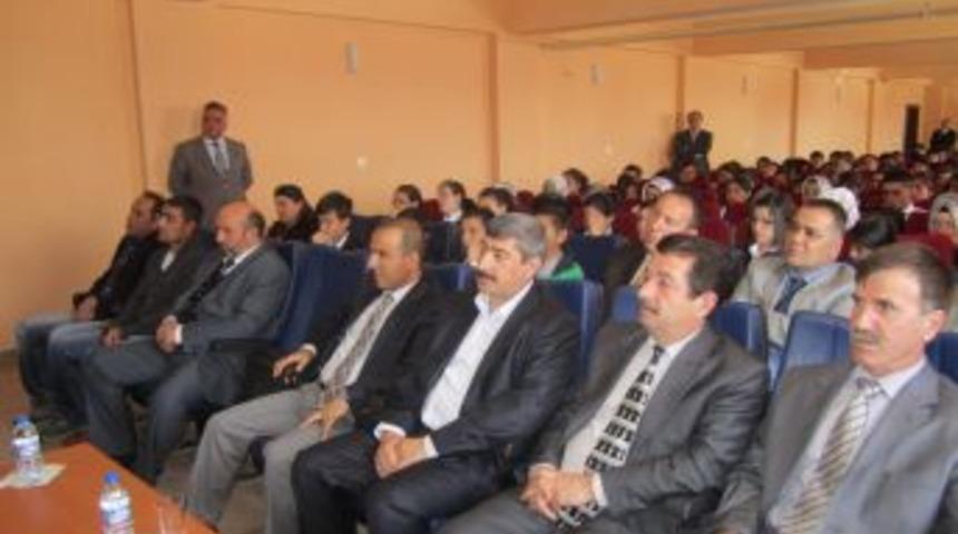 "Kardeşlik, &uuml;z&uuml;nt&uuml;leri ve sevin&ccedil;leri beraber yaşamaktır"