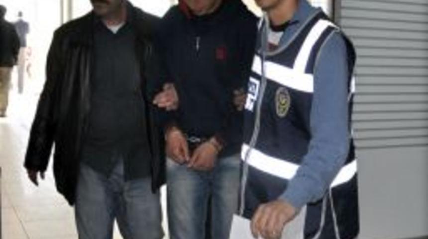 Aksaray Emniyet M&uuml;d&uuml;rl&uuml;ğ&uuml; ekipleri sokak satıcılarına fırsat vermiyor