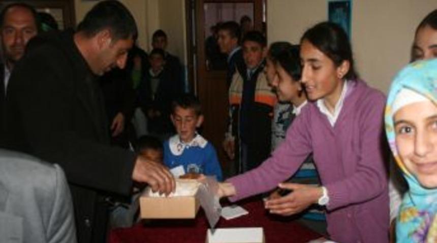 Konukbekler YİBO&rsquo;da Kutlu Doğum coşkusu