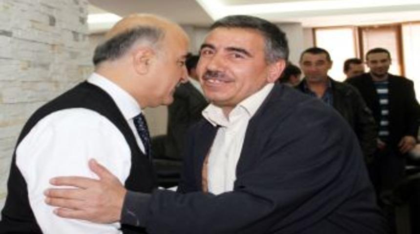 Irak'ta tutuklu bulunan Kayserili 21 iş&ccedil;iden 7&acute;si memleketlerine d&ouml;nd&uuml;