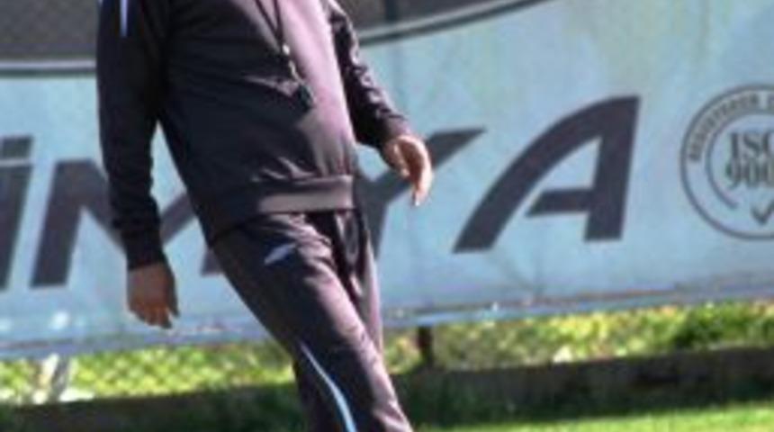 Hector Cuper: Dostluk ma&ccedil;ı da olsa kazanmak istiyorum