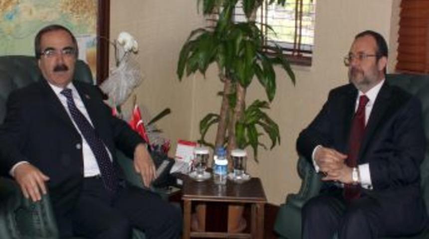 G&ouml;rmez: Kutlu Doğum milleti kucaklayan g&uuml;zel bir haftaya d&ouml;n&uuml;şt&uuml;