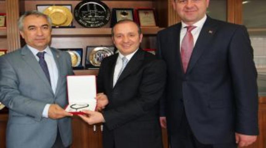 AK Parti Yerel Y&ouml;netimler Başkan Yardımcısı Ersoy'dan, K&uuml;&ccedil;&uuml;kler'e ziyaret