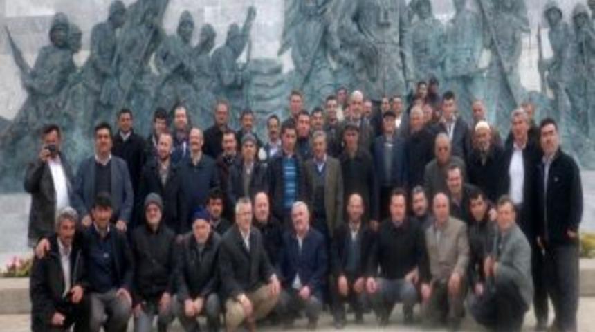 Niğde'den 67 kişi Bursa ve &Ccedil;anakkale'yi gezdi