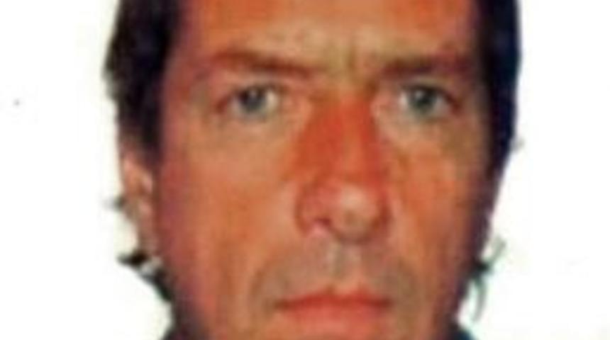 U&ccedil;aktan d&uuml;şen pilot &ouml;ld&uuml;