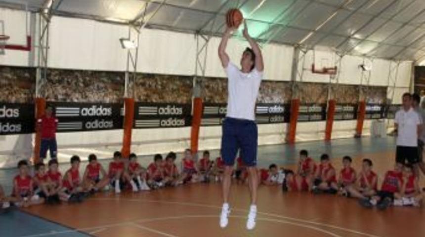 İbrahim Kutluay Basketbol Yaz Kampı G&ouml;kova 2012 i&ccedil;in geri sayım başladı