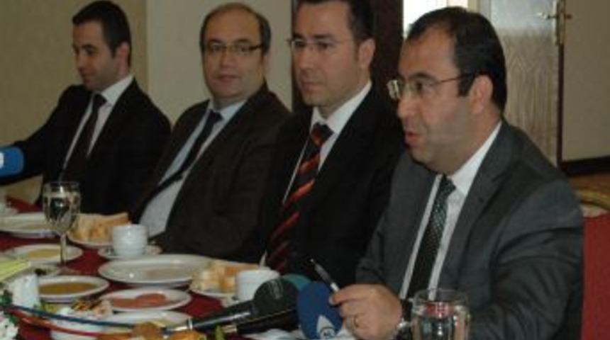 Başt&uuml;rk: 350 m&uuml;fettiş ile T&uuml;rkiye&rsquo;de etkili bir denetim yapamayız