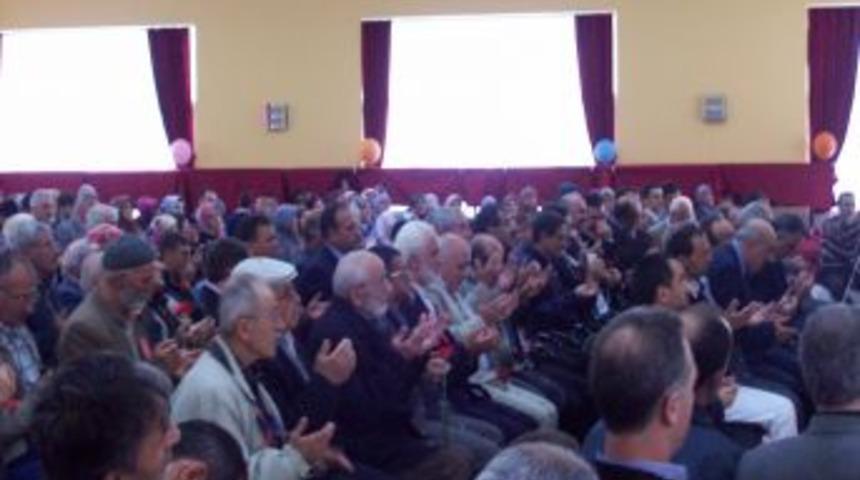 Peygamber Efendimiz Doya Doya Anlatılıyor.