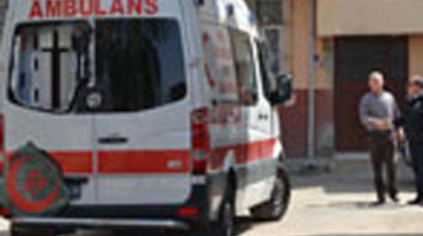 PKK yandaşları ambulansa saldırdı