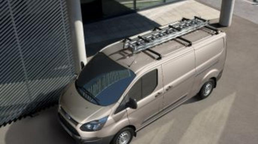 Yeni Transit Custom 2012&rsquo;de piyasaya sunulacak