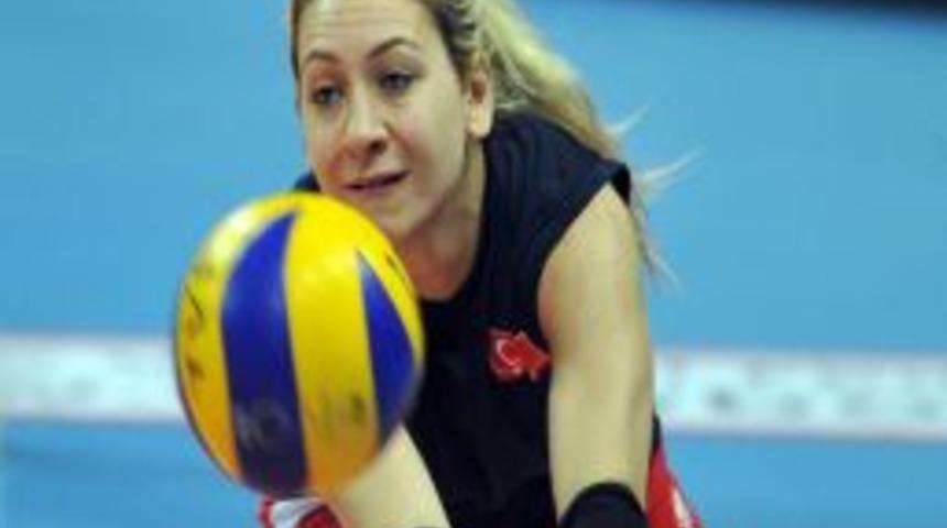 Filenin milli liberolara iddialı konuştu: Rakipler bizden &ccedil;ekinsin