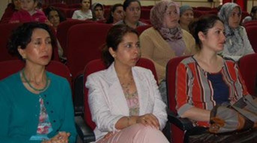 Okul &ouml;ncesi &ouml;ğrenci velilerine seminer