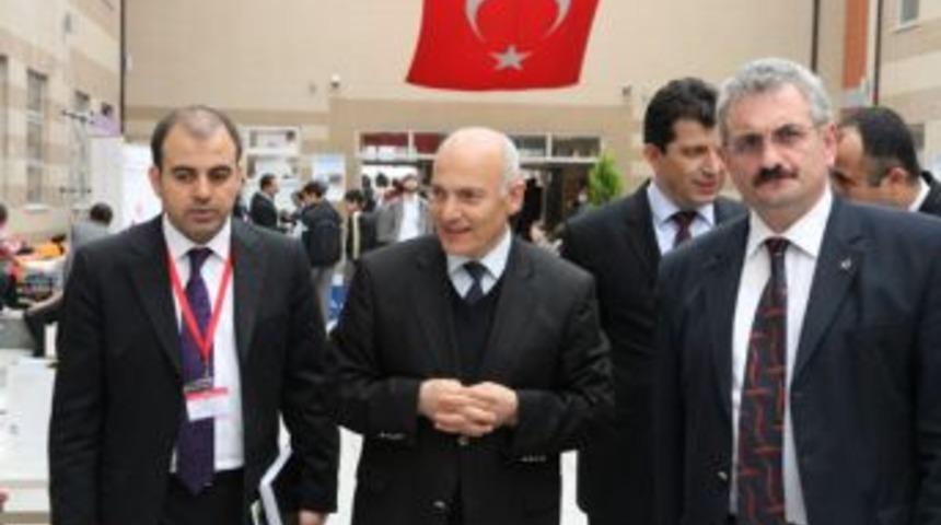 2. Rize &Uuml;niversite tanıtım fuarına yoğun ilgi