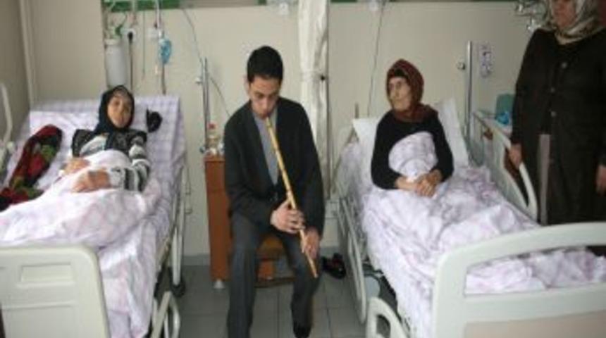 Hastalar, Ney sesiyle huzur buluyor