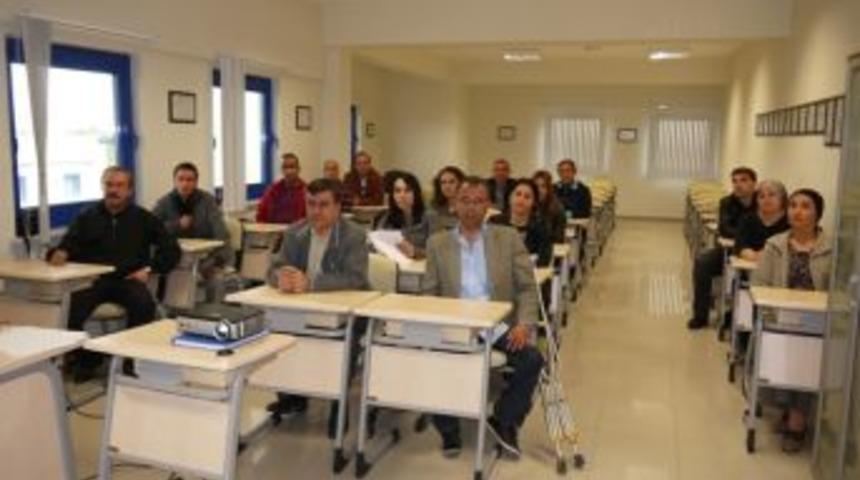 Engellilerle engelsiz iletişim semineri