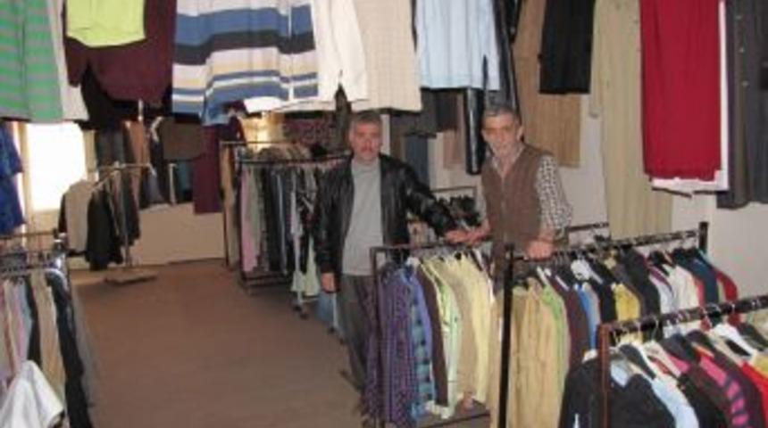 Karasu&rsquo;da yoksullar i&ccedil;in &uuml;cretsiz mağaza a&ccedil;ıldı