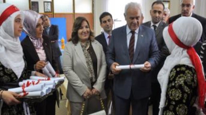 Ulus Toplum Merkezinde sertifika heyecanı