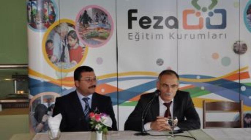 OM&Uuml; Rekt&ouml;r&uuml; Prof. Dr. H&uuml;seyin Akan lise &ouml;ğrencilerinin konuğu oldu
