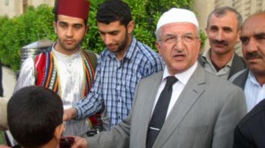 Mevlitte 'Kutlu Doğumşerbeti' dağıtıldı