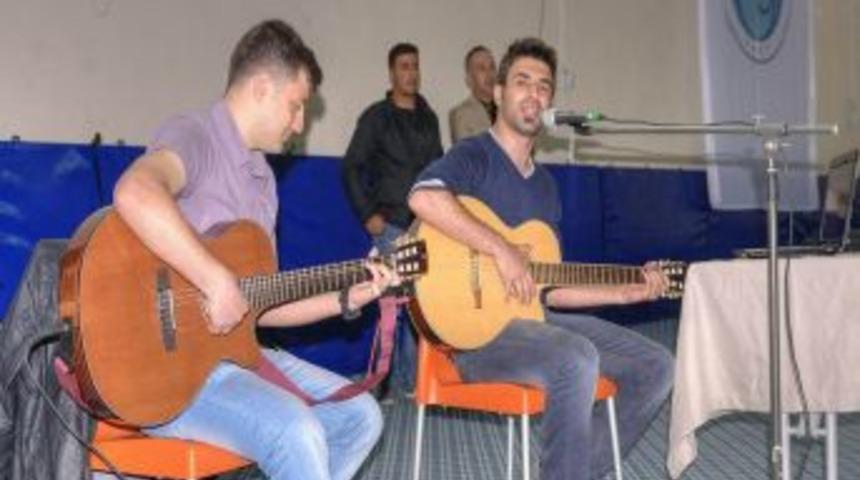7 Aralık &Uuml;niversitesi Liselileri Ağırladı