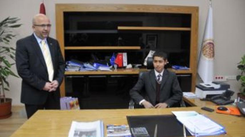 Başkan &Ccedil;oban'a 23 Nisan ziyareti