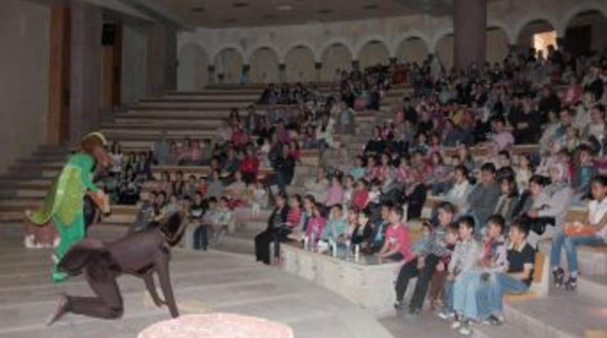 Nevşehir&rsquo;de &ccedil;ocuk tiyatro g&uuml;nleri başladı