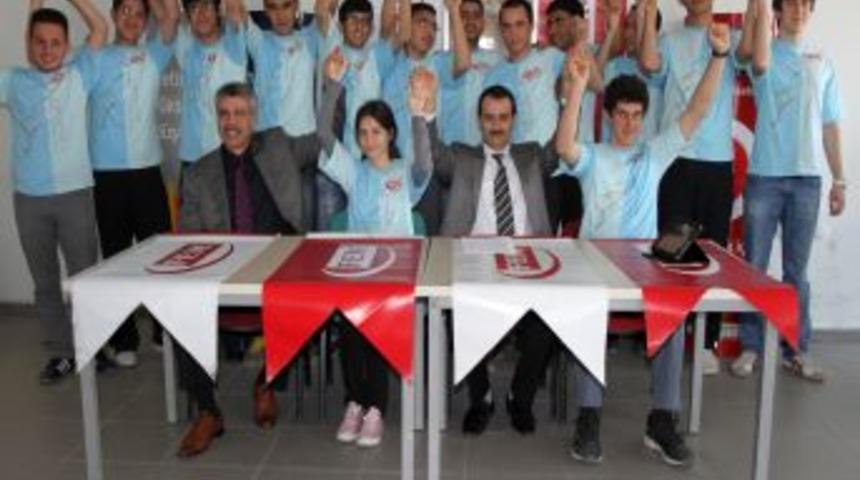 FEM başarı geleneğini s&uuml;rd&uuml;r&uuml;yor