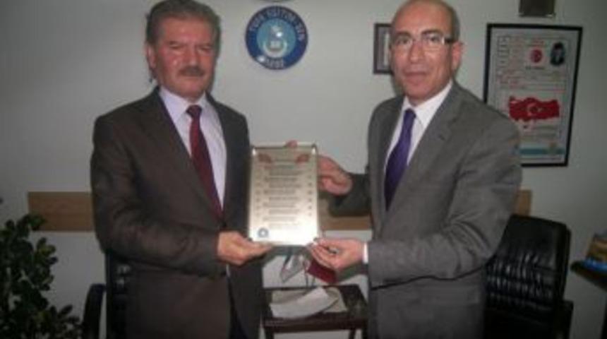 Nevşehir Milli Eğitim Müdürü'nden Türk Eğitim-Sen'e iadeyi ziyaret