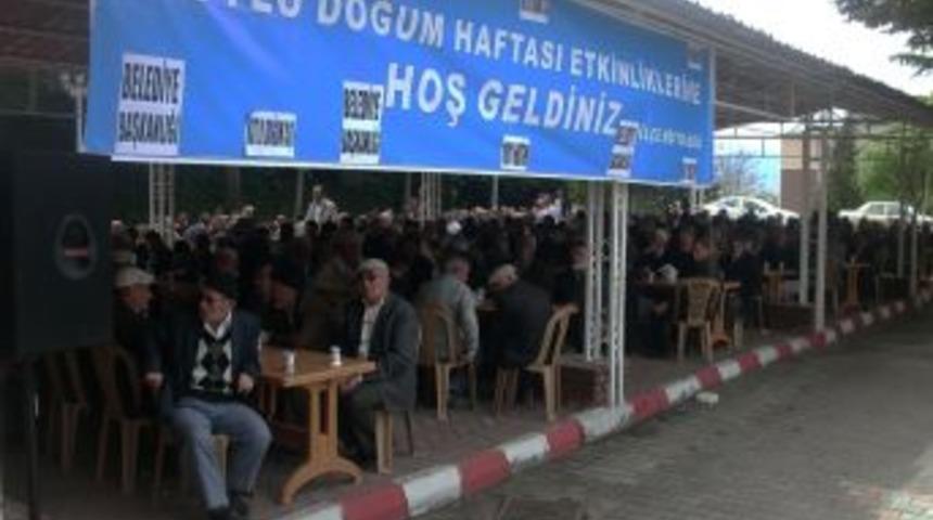 Kutlu Doğum etkinliğine katılan vatandaşlara yemek ikram edildi