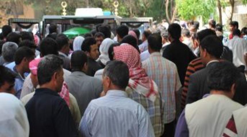 Ceylanpınar'da Elektrik &Ccedil;arpması: 1 &Ouml;l&uuml;