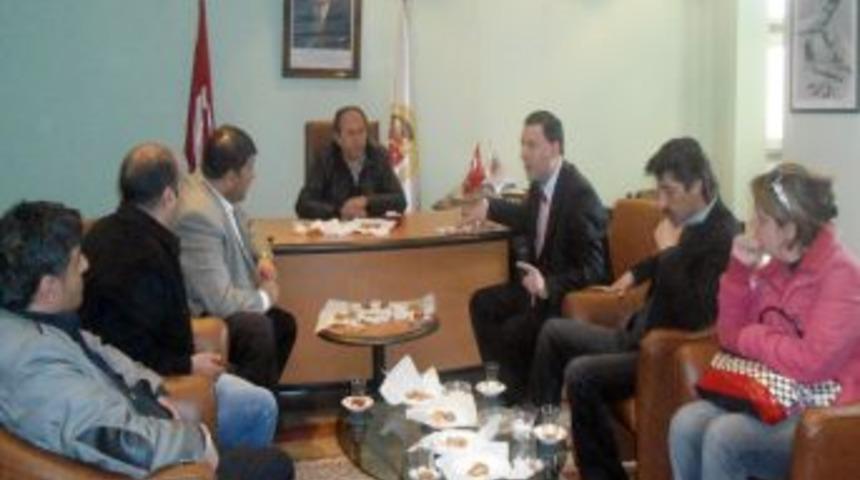 Buz Hokeyi Federasyonu y&ouml;netimi DAGC'yi ziyaret etti