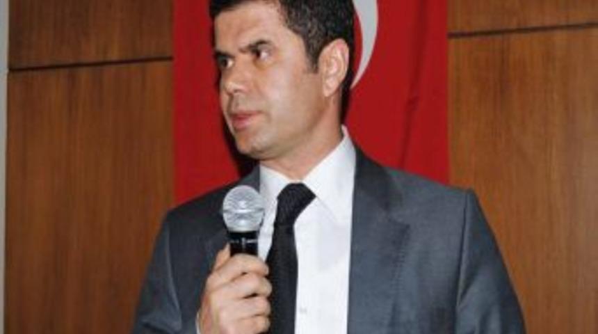 SGK'nın seminerinde 'ka&ccedil;ak iş&ccedil;i' tartışması yaşandı