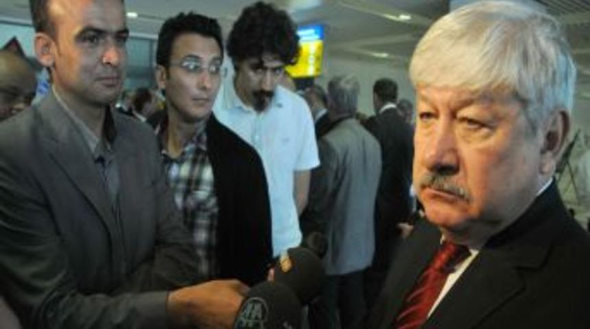 Akaydın, Baykal&rsquo;la da yolları ayırmış: 20 Nisan 2011&rsquo;den beri iletişimim yok