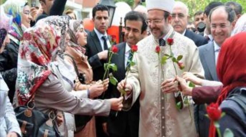 G&ouml;rmez: Camiler şehirlerin emme basma tulumbasıdır